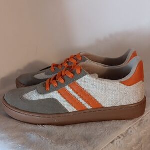 Men's Gray and Orange Casual Sneakers